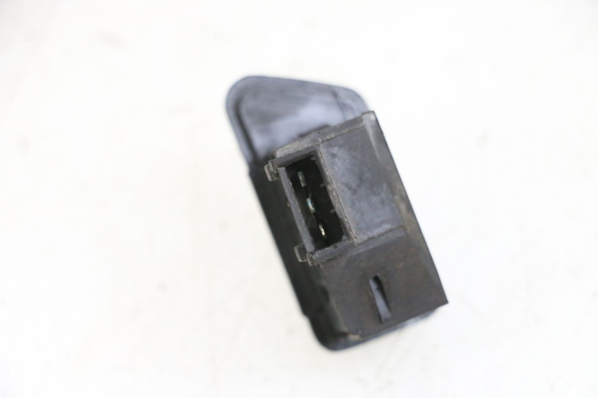 photo de COMMODO CLIGNOTANT KYMCO LIKE 125 (2009 - 2016) - Zoom état d’usage