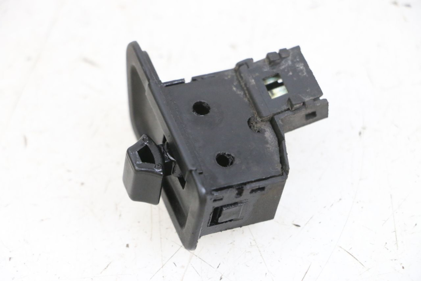 photo de COMMODO CLIGNOTANT KYMCO LIKE 125 (2009 - 2016) - Autre angle de vue