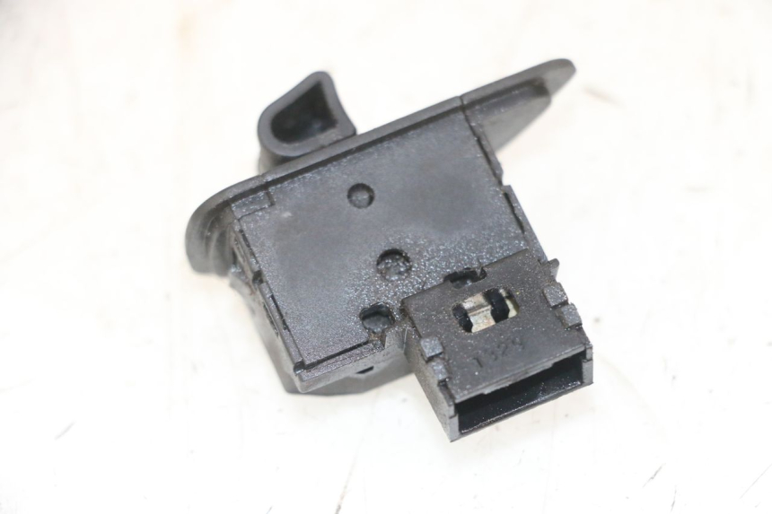 photo de COMMODO CLIGNOTANT PIAGGIO MP3 LT 300 (2010 - 2016) - Autre angle de vue