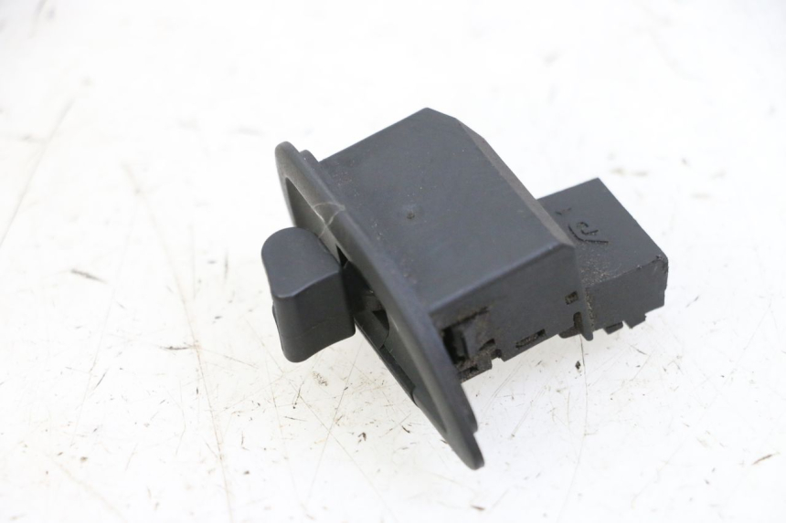 photo de COMMODO CLIGNOTANT PIAGGIO MP3 500 (2014 - 2017) - Détail de la pièce