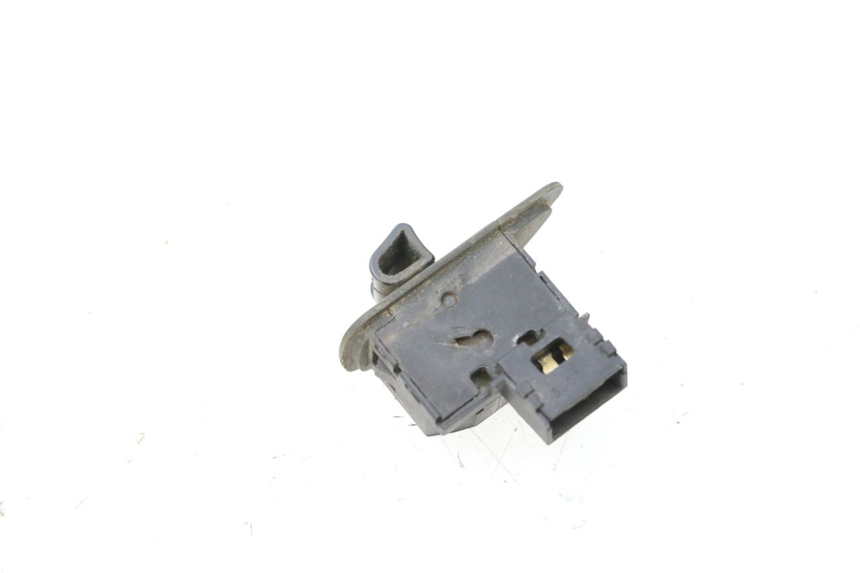 photo de COMMODO CLIGNOTANT PIAGGIO MP3 125 (2006 - 2014) - Zoom état d’usage