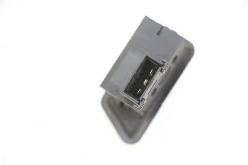 photo de COMMODO CLIGNOTANT JM MOTORS OLDIES GT 4T 50 (2018 - 2025) - Zoom état d’usage