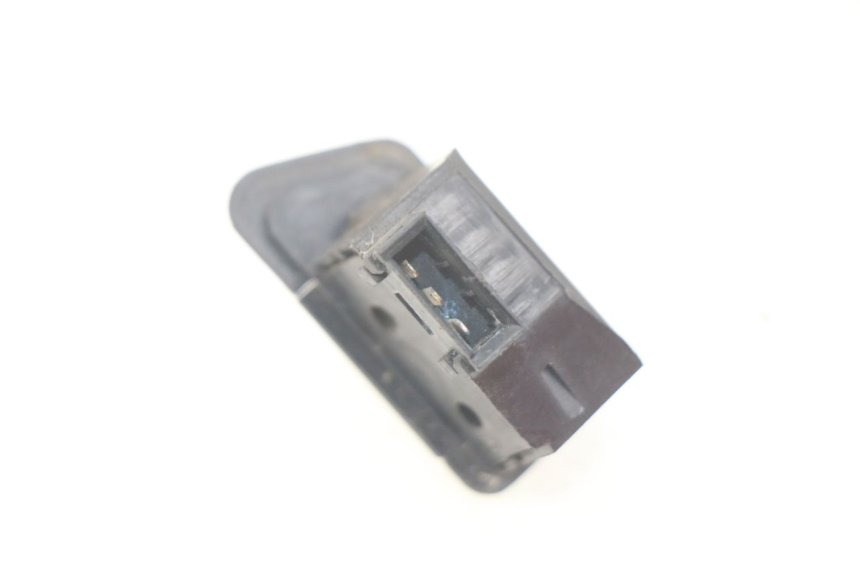 photo de COMMODO CLIGNOTANT SYM ORBIT 2 2T 50 (2008 - 2018) - Zoom état d’usage