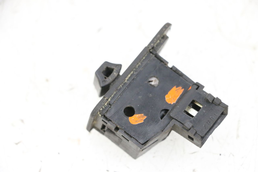 photo de COMMODO CLIGNOTANT SYM ORBIT 2 50 (2008 - 2014) - Autre angle de vue