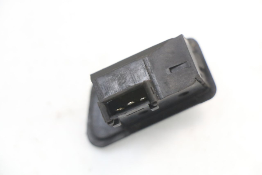 photo de COMMODO CLIGNOTANT SYM ORBIT 50 (2008 - 2010) - Autre angle de vue