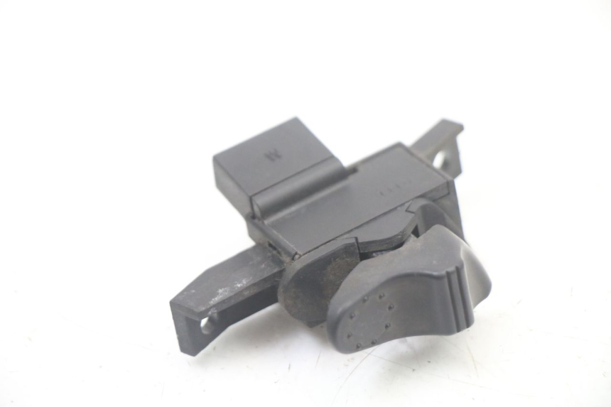 photo de COMMODO CLIGNOTANT PIAGGIO VESPA LX IE 125 (2010 - 2012) - Vue principale