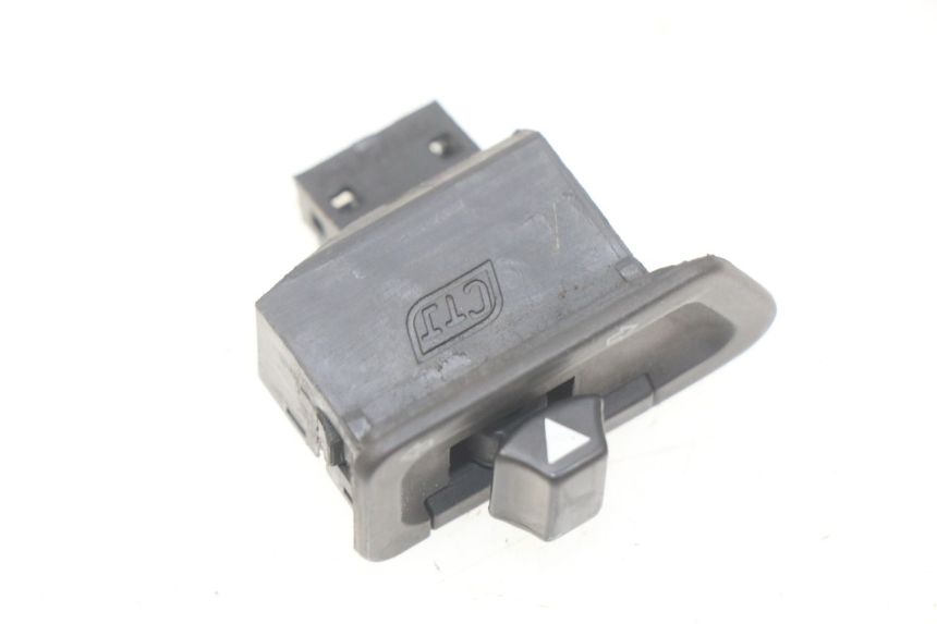 photo de COMMODO CLIGNOTANT PEUGEOT TWEET 4T 50 (2018 - 2022) - Détail de la pièce