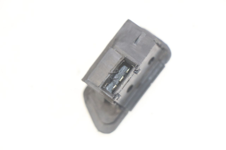 photo de COMMODO CLIGNOTANT PEUGEOT TWEET 125 (2018 - 2021) - Zoom état d’usage