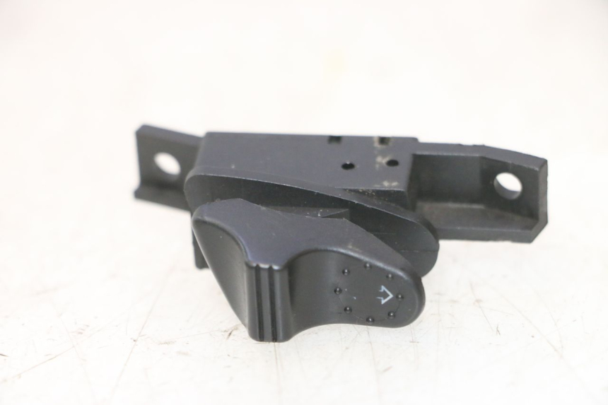 photo de COMMODO CLIGNOTANT PIAGGIO VESPA LX 2T 50 (2005 - 2013) - Vue principale