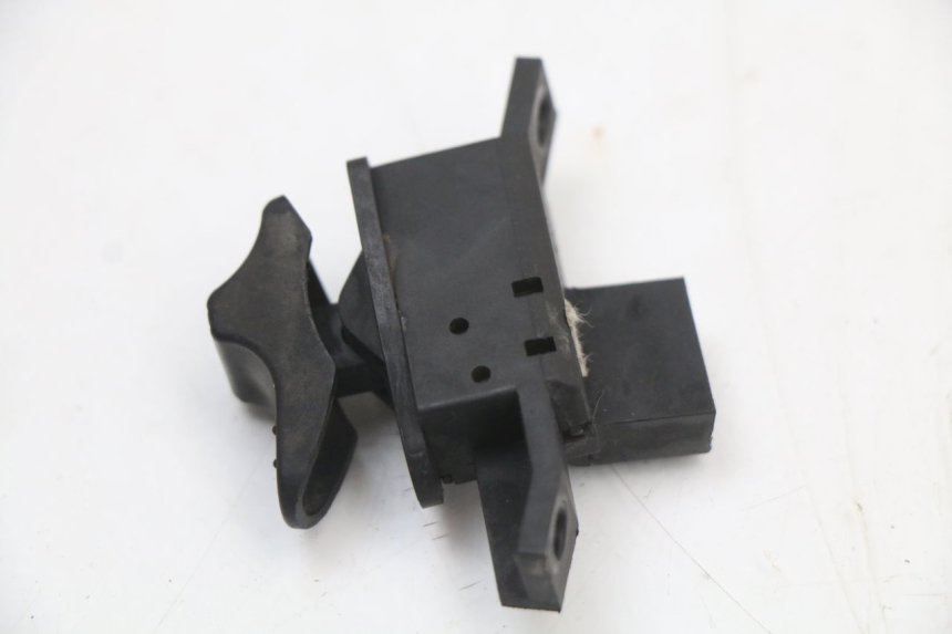 photo de COMMODO CLIGNOTANT PIAGGIO VESPA S 2T 50 (2007 - 2014) - Zoom état d’usage