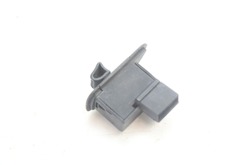 photo de COMMODO CLIGNOTANT PIAGGIO ZIP 4T 50 (2006 - 2017) - Zoom état d’usage