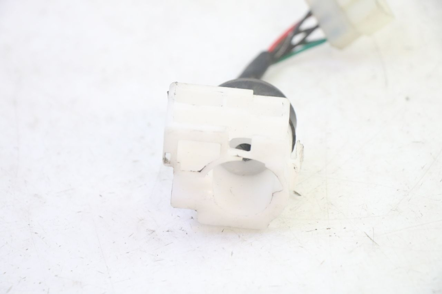 photo de COMMODO COUPE CONTACT SYM CROX 4T 50 (2016 - 2023) - Détail de la pièce