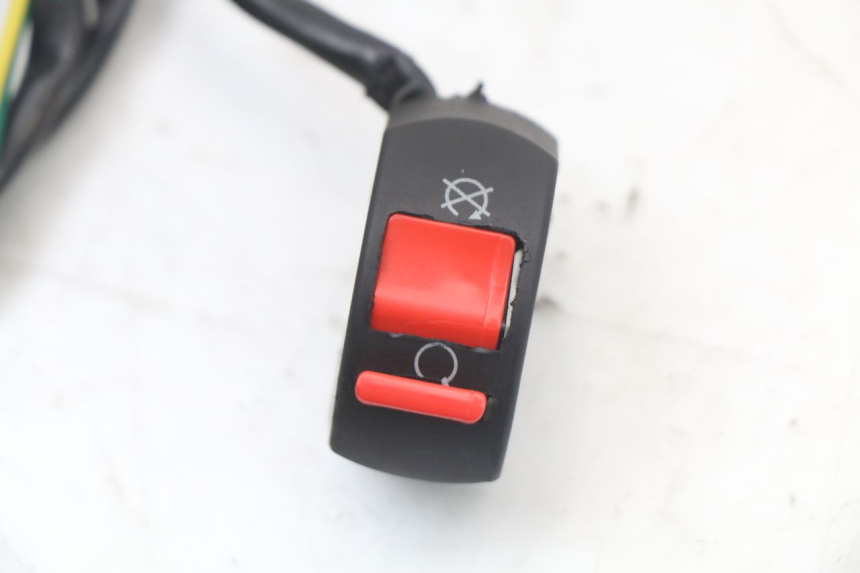 photo de COMMODO COUPE CONTACT RSR DIRT BIKE 150 - Autre angle de vue