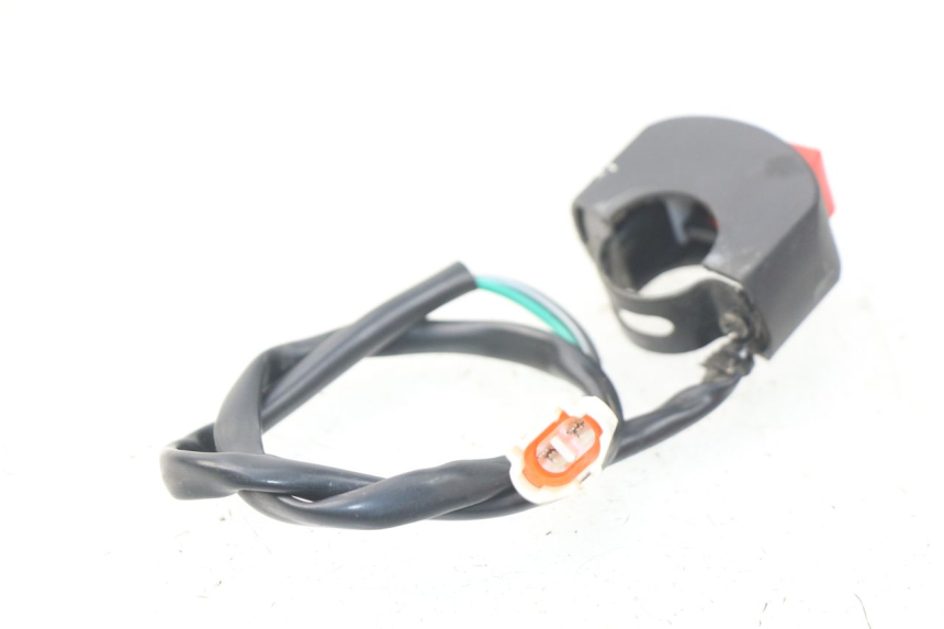 photo de COMMODO COUPE CONTACT YCF LITE F 125 - Zoom état d’usage