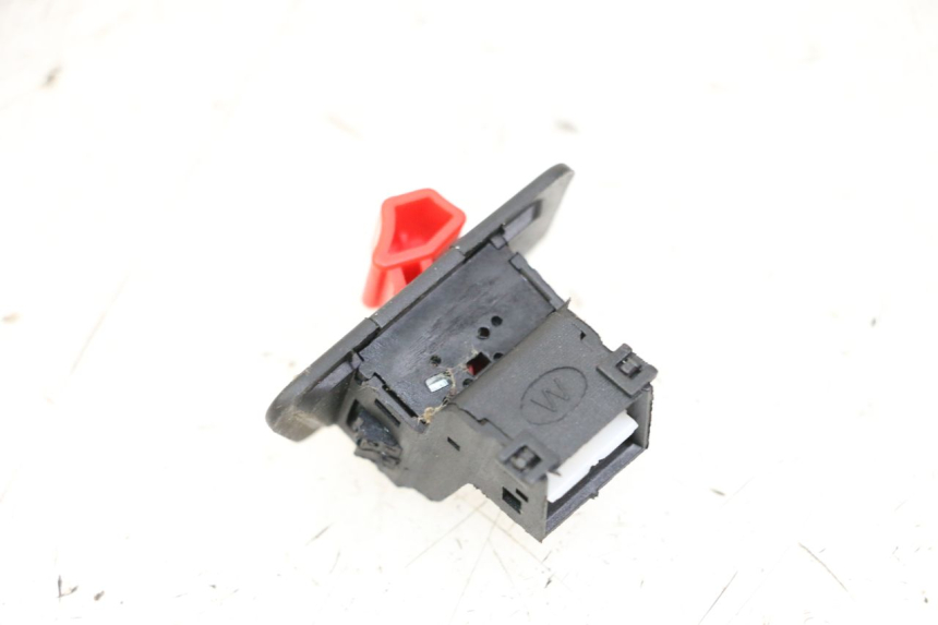 photo de COMMODO COUPE CONTACT LONGJIA SHARPY 125 (2020 - 2024) - Zoom état d’usage