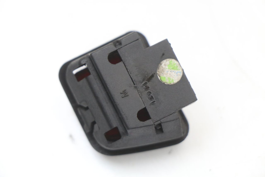 photo de COMMODO COUPE CONTACT PIAGGIO MP3 500 (2011 - 2015) - Autre angle de vue