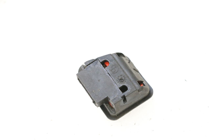 photo de COMMODO COUPE CONTACT PIAGGIO MP3 125 (2006 - 2014) - Zoom état d’usage