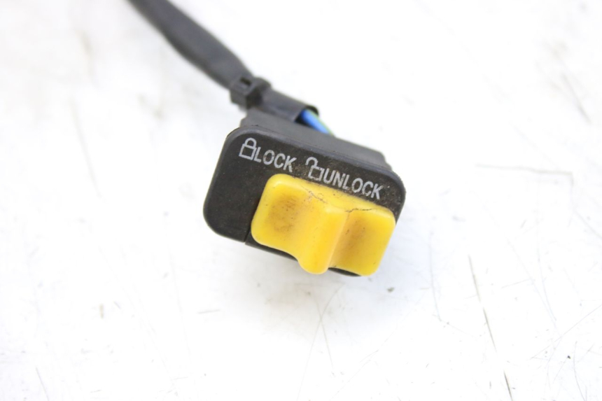 photo de COMMODO COUPE CONTACT SYM ORBIT 2 4T 50 (2018 - 2022) - Détail de la pièce