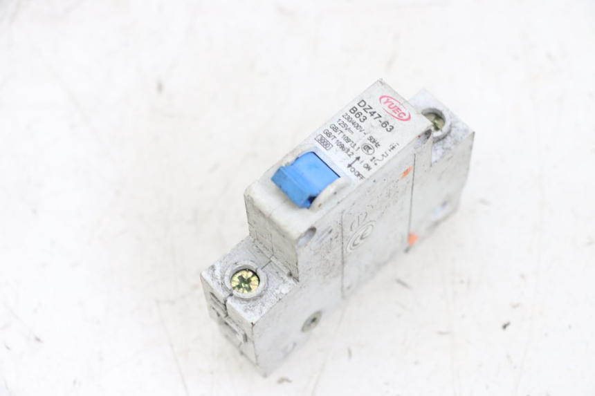 photo de COMMODO COUPE CONTACT EFUN PUSA 1 - Vue principale