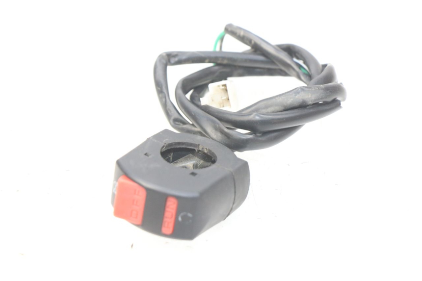 photo de COMMODO COUPE CONTACT APOLLO RFZ 125 - Zoom état d’usage