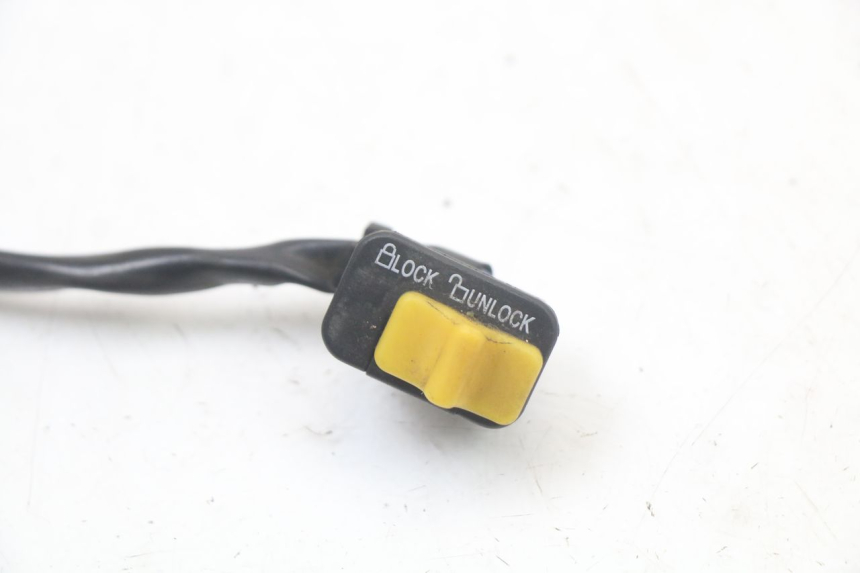 photo de COMMODO COUPE CONTACT SYM ORBIT 2 4T 50 (2018 - 2022) - Détail de la pièce