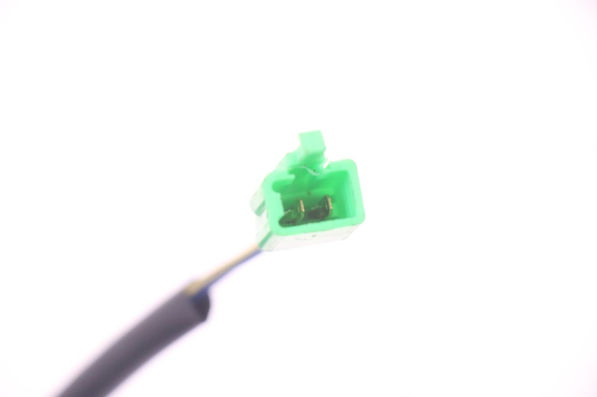 photo de COMMODO COUPE CONTACT SYM ORBIT III 3 4T 50 (2018 - 2021) - Gros plan technique