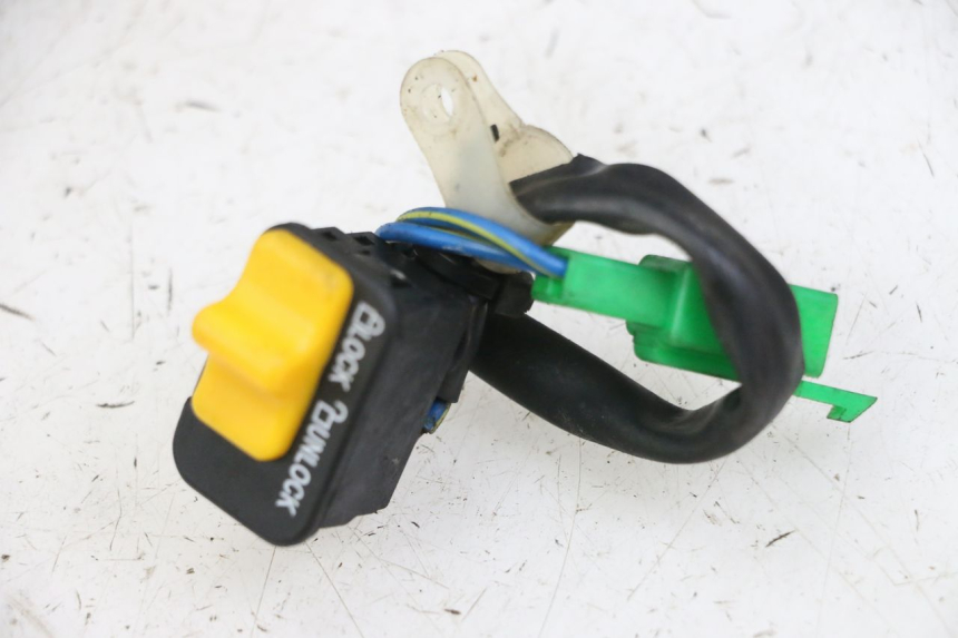 photo de COMMODO COUPE CONTACT PEUGEOT TWEET 4T 50 (2018 - 2022) - Vue principale