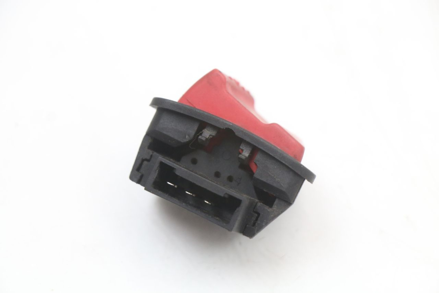 photo de COMMODO COUPE CONTACT PIAGGIO X8 125 (2004 - 2007) - Zoom état d’usage