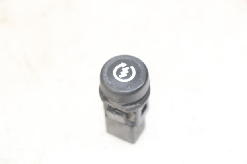 photo de COMMODO DEMARREUR PIAGGIO FLY 2T 50 (2004 - 2017) - Détail de la pièce