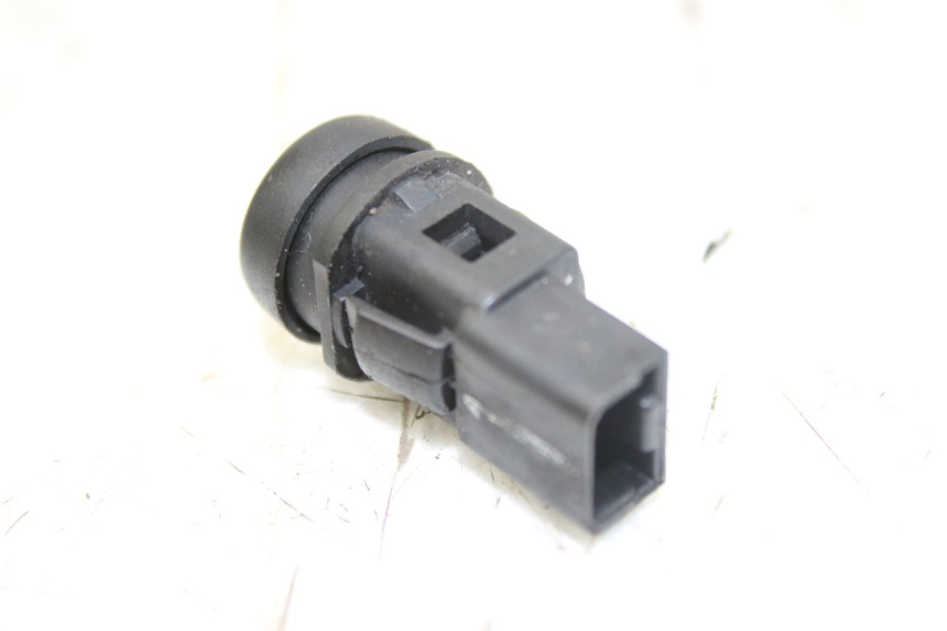 photo de COMMODO DEMARREUR PIAGGIO LIBERTY 4T 50 (2004 - 2008) - Détail de la pièce