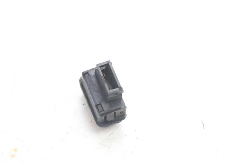 photo de COMMODO DEMARREUR PIAGGIO LIBERTY IGET 4T 50 (2021 - 2025) - Autre angle de vue