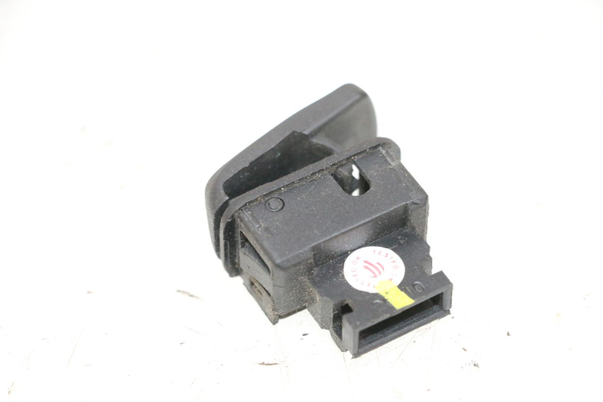 photo de COMMODO DEMARREUR PIAGGIO MP3 HPE 300 (2019 - 2026) - Autre angle de vue