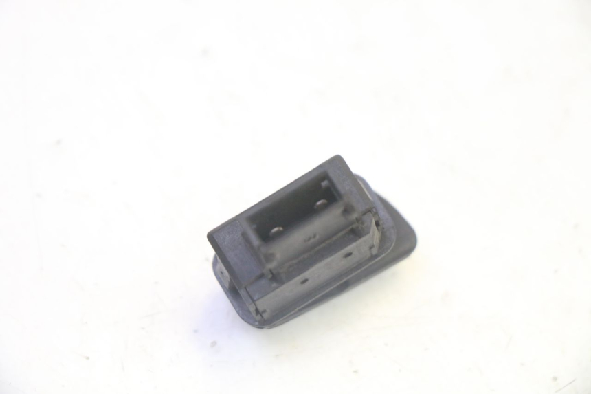 photo de COMMODO DEMARREUR PIAGGIO MP3 500 (2011 - 2015) - Autre angle de vue