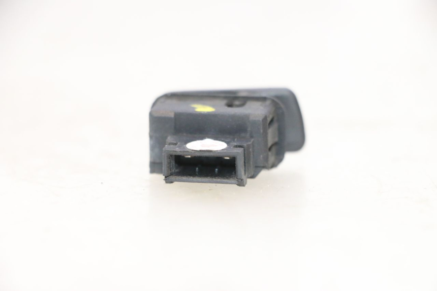 photo de COMMODO DEMARREUR PIAGGIO MP3 500 (2016 - 2018) - Détail de la pièce