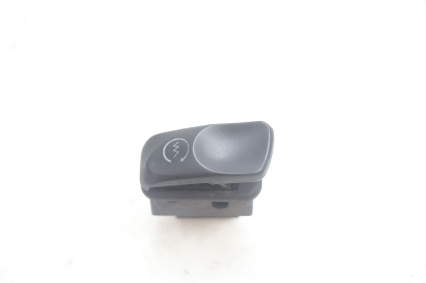 photo de COMMODO DEMARREUR PIAGGIO MP3 125 (2006 - 2014) - Vue principale