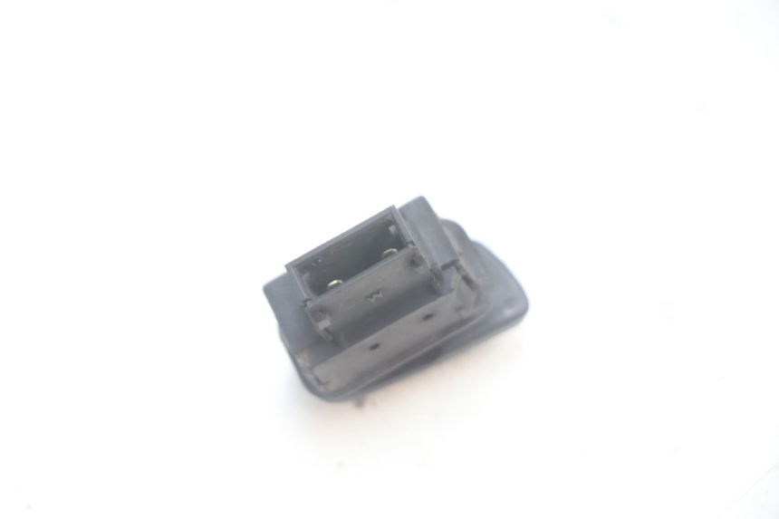 photo de COMMODO DEMARREUR PIAGGIO MP3 125 (2006 - 2014) - Autre angle de vue