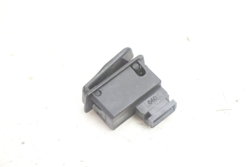 photo de COMMODO DEMARREUR YAMAHA NEO'S NEOS 2T 50 (1998 - 2007) - Zoom état d’usage