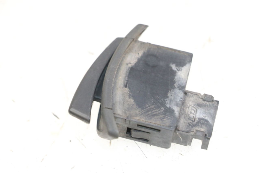 photo de COMMODO DEMARREUR PEUGEOT BELVILLE 125 (2017 - 2021) - Autre angle de vue