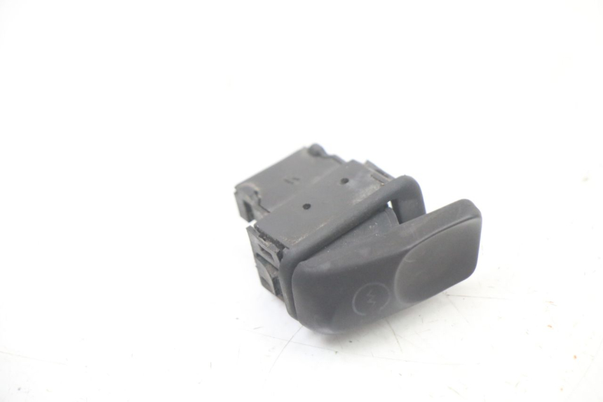 photo de COMMODO DEMARREUR PIAGGIO VESPA LX IE 125 (2010 - 2012) - Vue principale