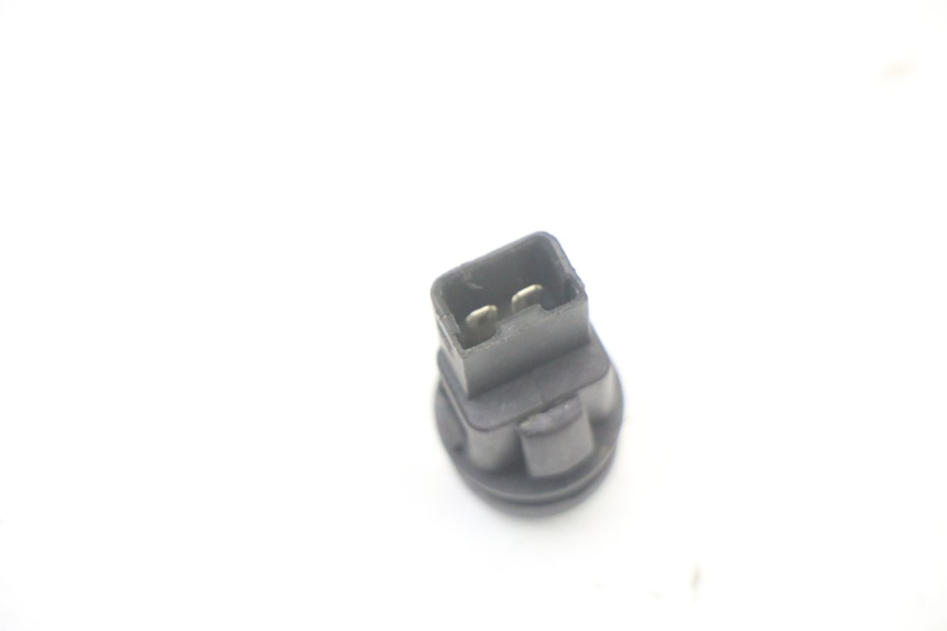 photo de COMMODO DEMARREUR PIAGGIO ZIP 4T 50 (2018 - 2020) - Gros plan technique