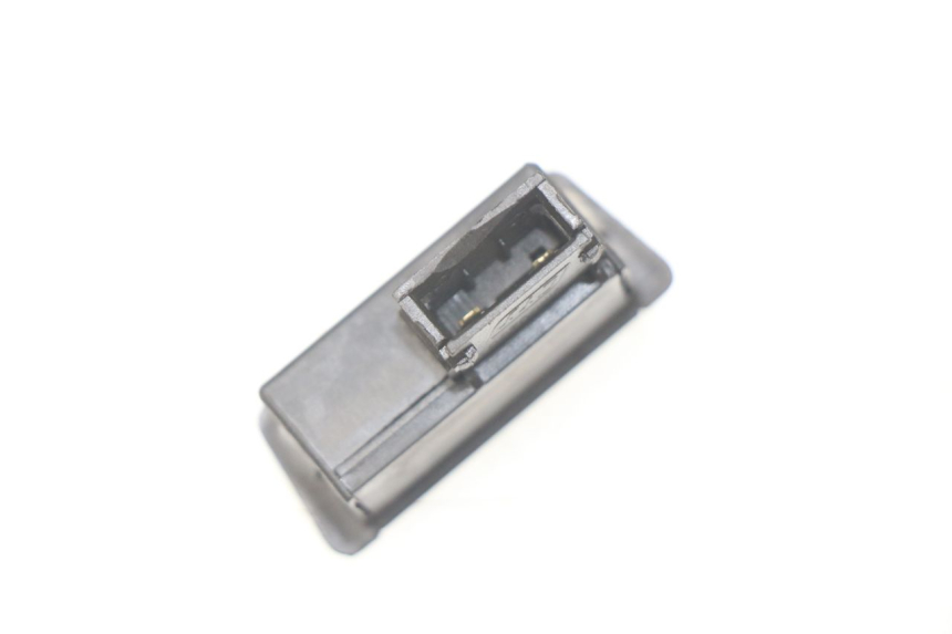 photo de COMMODO DEMARREUR PEUGEOT TWEET 4T 50 (2018 - 2022) - Zoom état d’usage