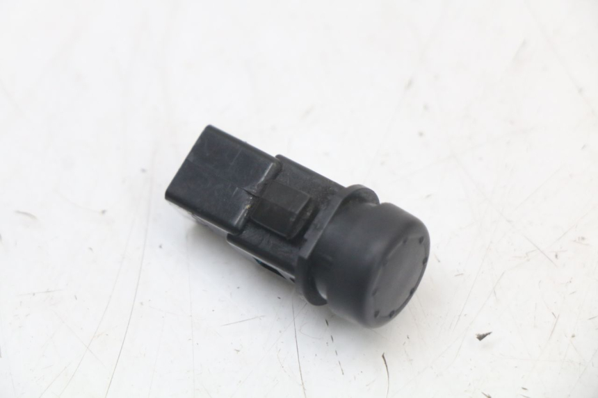 photo de COMMODO DEMARREUR PIAGGIO TYPHOON 50 (2000 - 2009) - Vue principale