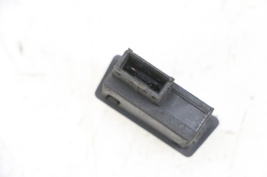 photo de COMMODO DEMARREUR YAMAHA XMAX X-MAX 125 (2006 - 2009) - Zoom état d’usage