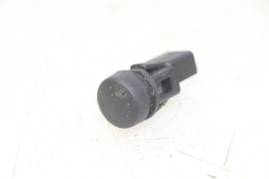 photo de COMMODO DEMARREUR PIAGGIO X9 EVOLUTION 125 (2003 - 2007) - Vue principale