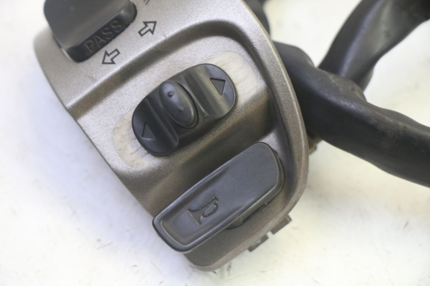 photo de COMMODO DROIT QUADRO 4 4D 350 (2015 - 2018) - Zoom état d’usage