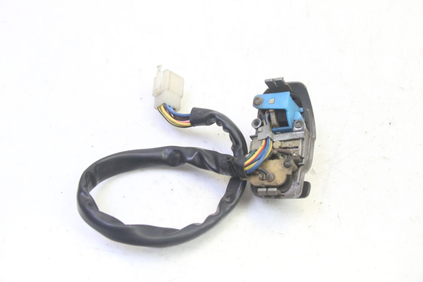 photo de COMMODO DROIT QUADRO 4 4D 350 (2015 - 2018) - Gros plan technique