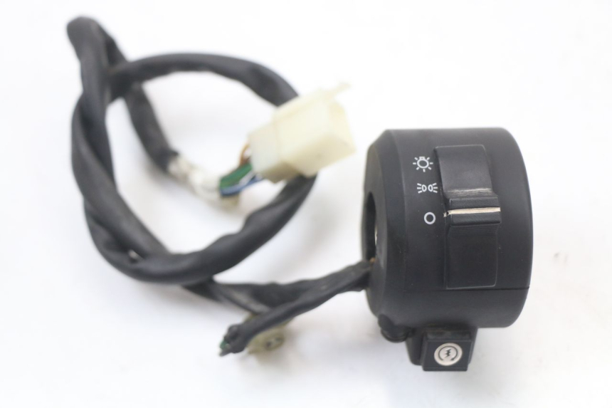 photo de COMMODO DROIT DAELIM A-FOUR 2T 50 (2005 - 2012) - Vue principale