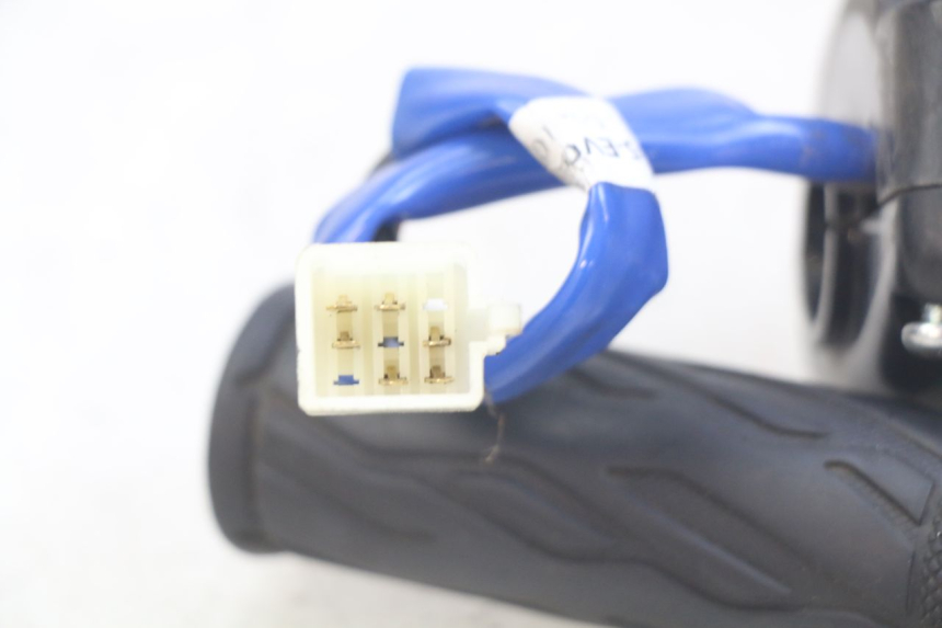 photo de COMMODO DROIT KYMCO AGILITY 16+ 4T 50 (2018 - 2023) - Vue d’ensemble