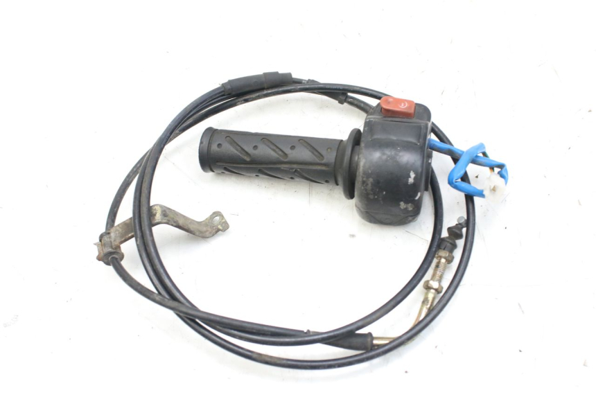 photo de COMMODO DROIT KYMCO AGILITY 4T 50 (2005 - 2018) - Gros plan technique