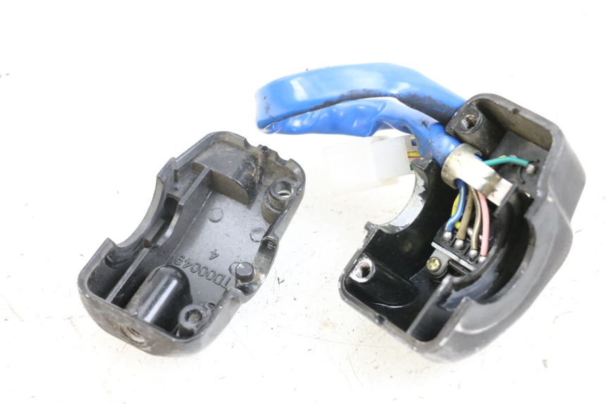 photo de COMMODO DROIT KYMCO AGILITY 4T 50 (2005 - 2018) - Zoom état d’usage